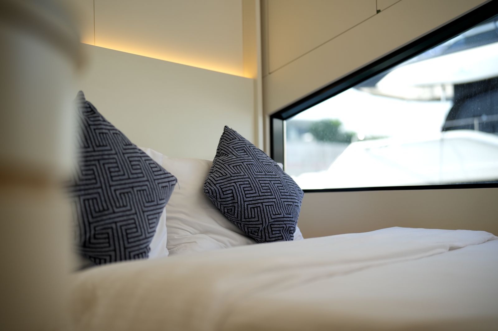 30-Person Private Boat – Luxury Experience